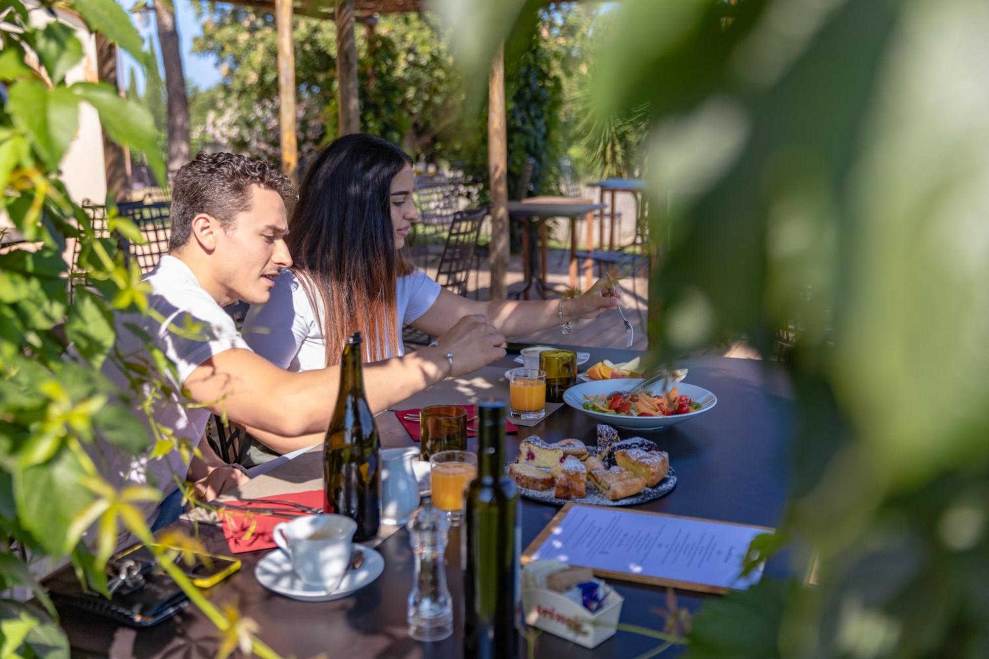 Locanda Dell'Aioncino Біббона Екстер'єр фото