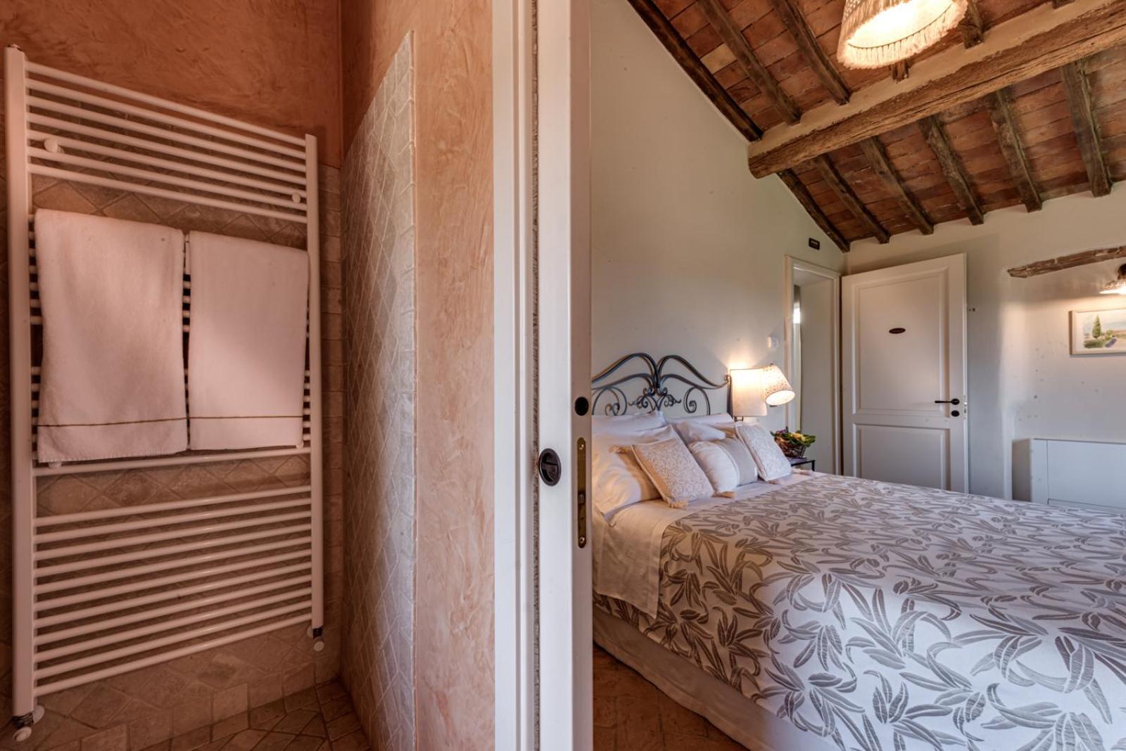 Locanda Dell'Aioncino Біббона Екстер'єр фото